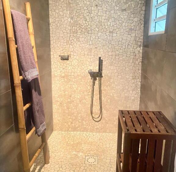 آپارتمان 1 خوابه همکف, La Maison Calebasse