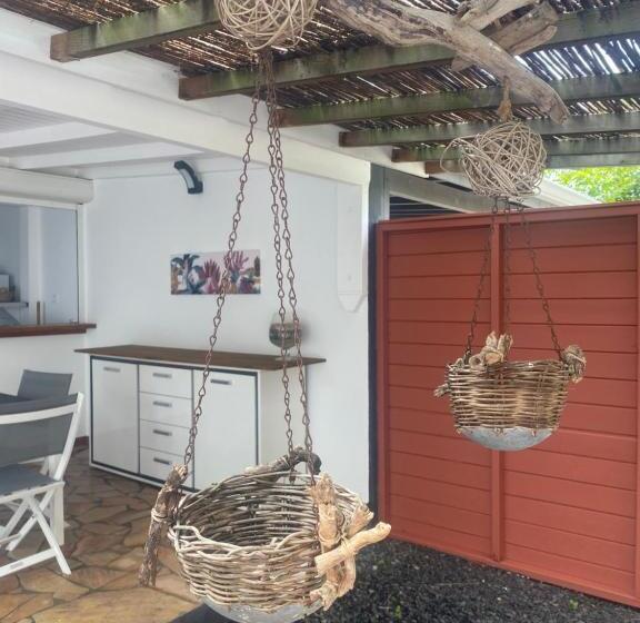 آپارتمان 1 خوابه همکف, La Maison Calebasse