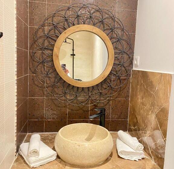 آپارتمان 1 خوابه با تراس, La Maison Calebasse