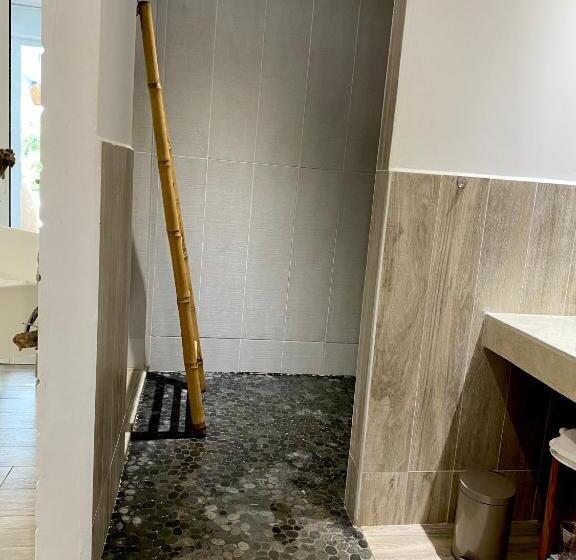 آپارتمان لوکس 1 خوابه, La Maison Calebasse