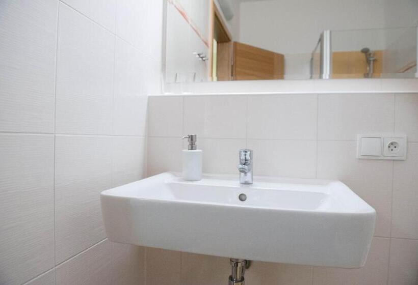 Standard Szoba, Penzion Rondo