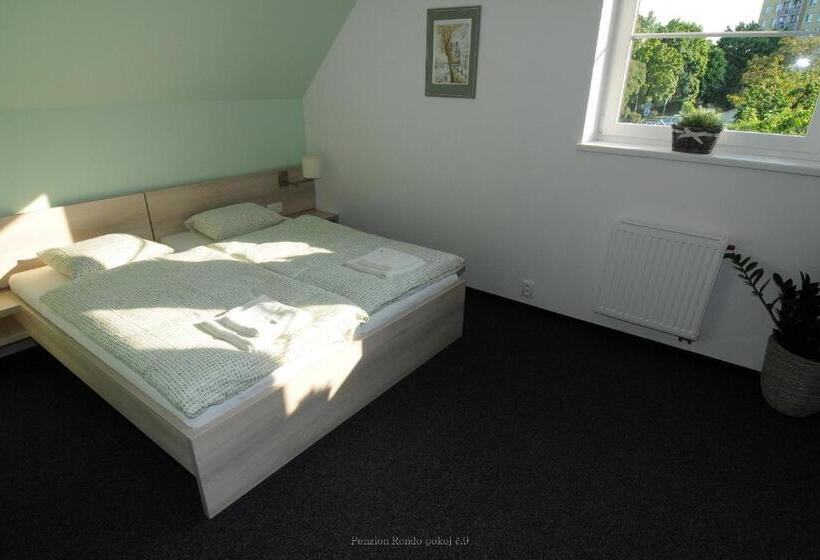 Standard Szoba, Penzion Rondo