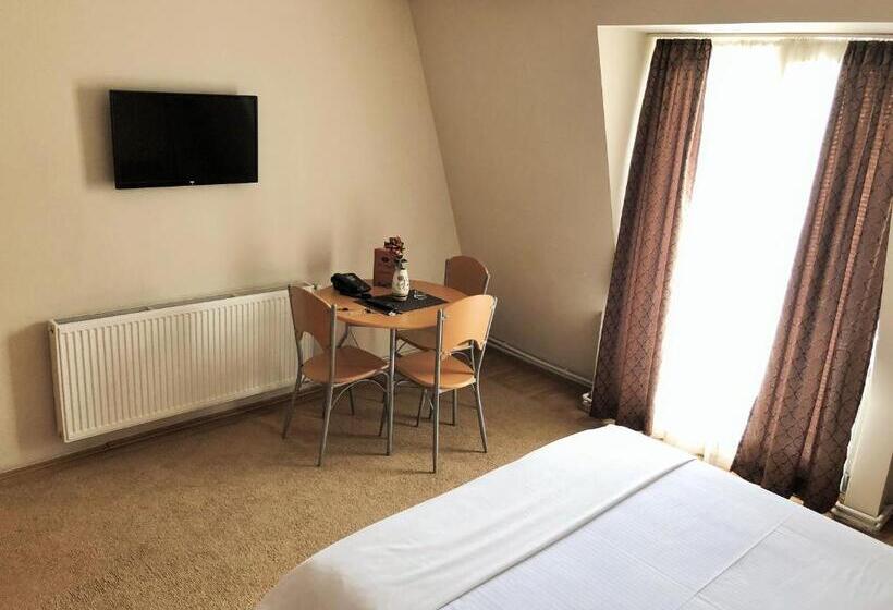 اتاق استاندارد, Topcider