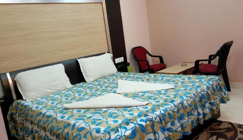 חדר דלוקס, Barbareek