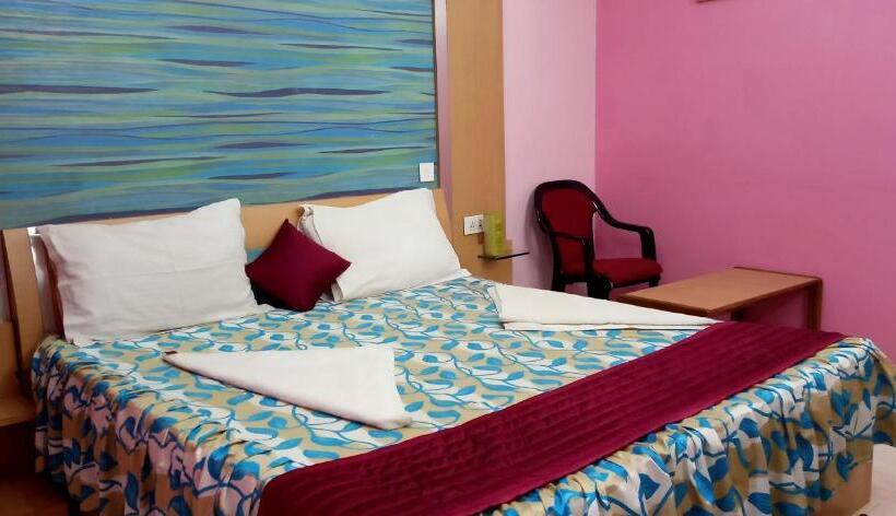 חדר דלוקס, Barbareek