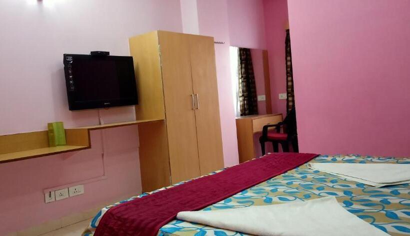 חדר דלוקס, Barbareek