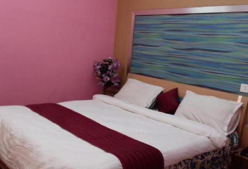 חדר דלוקס, Barbareek