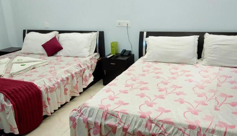 חדר משפחתי דלוקס, Barbareek