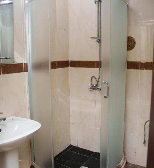 اتاق استاندارد, Faraon