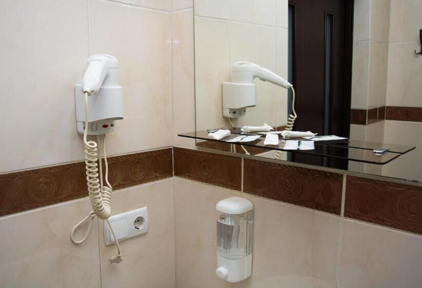 اتاق استاندارد, Faraon