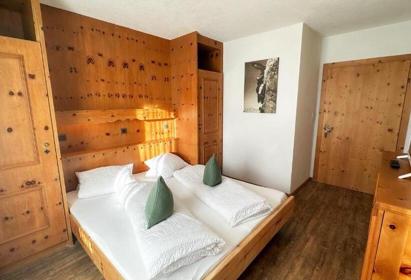 침실 1개 발코니 아파트, Alte Schmiede