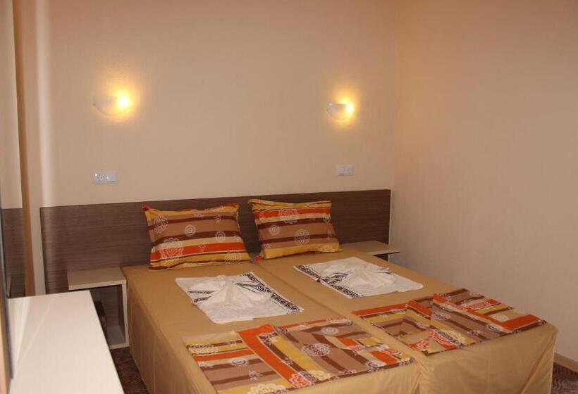 2 Bedrooms Suite Sea View, Fits Guest House