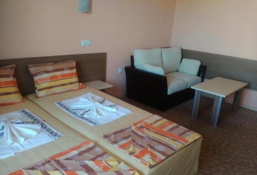2 Bedrooms Suite Sea View, Fits Guest House