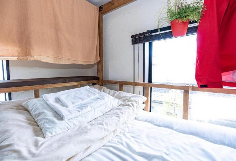 스탠다드 룸 2층 침대, Sendai Guest House Umebachi