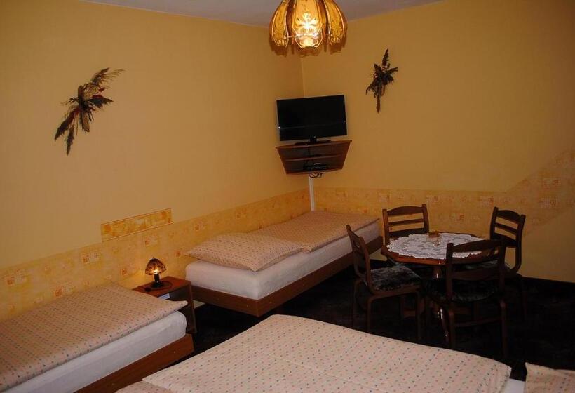 Семейный Номер, Pension B&b