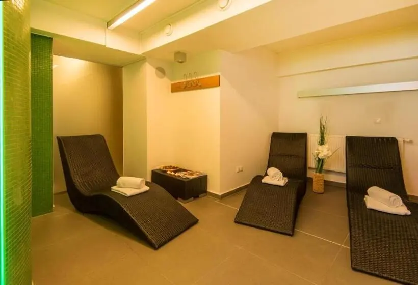 استودیوی استاندارد, Club Alpenresidenz Gastein