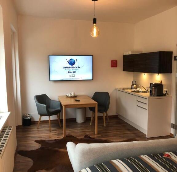 استودیوی لوکس, Club Alpenresidenz Gastein