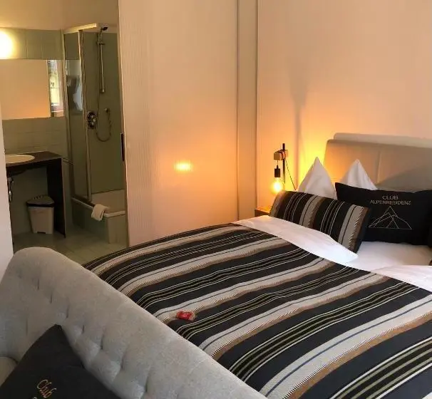 استودیوی لوکس, Club Alpenresidenz Gastein