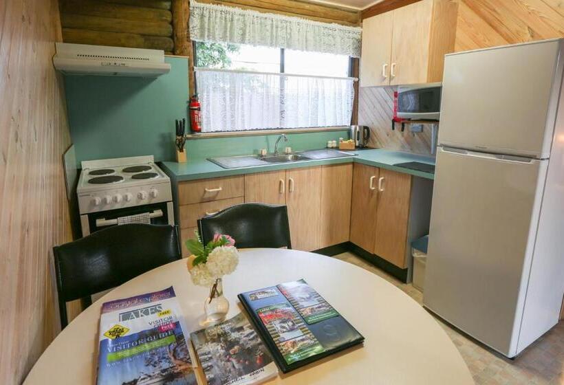 2间卧室的房子, Lazy Acre Log Cabins