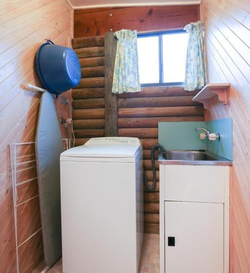 2间卧室的房子, Lazy Acre Log Cabins