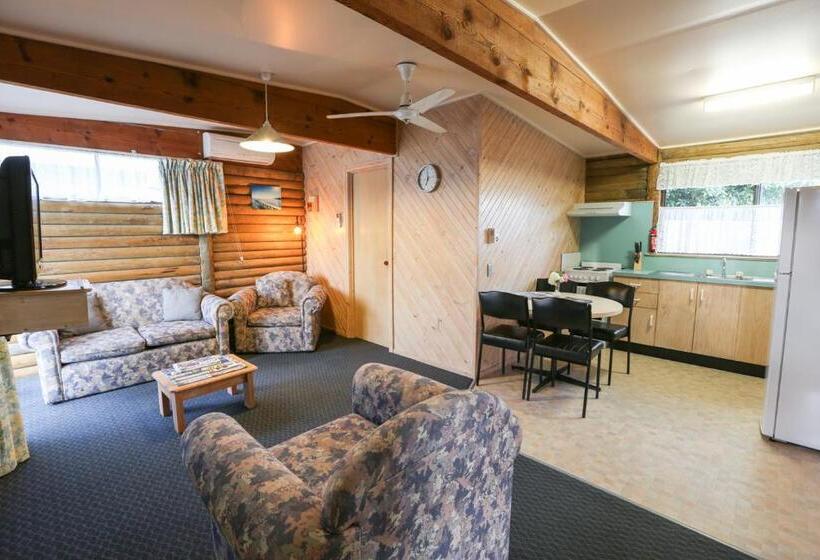 2间卧室的房子, Lazy Acre Log Cabins