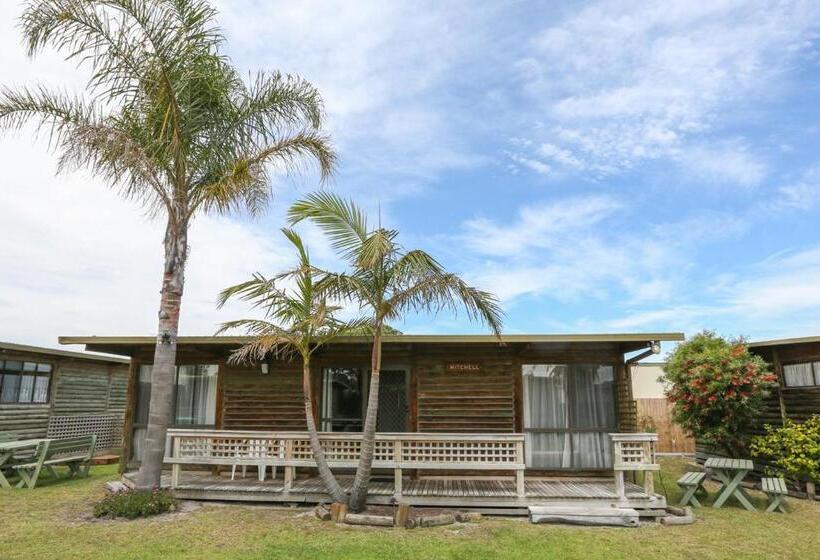 2间卧室的房子, Lazy Acre Log Cabins