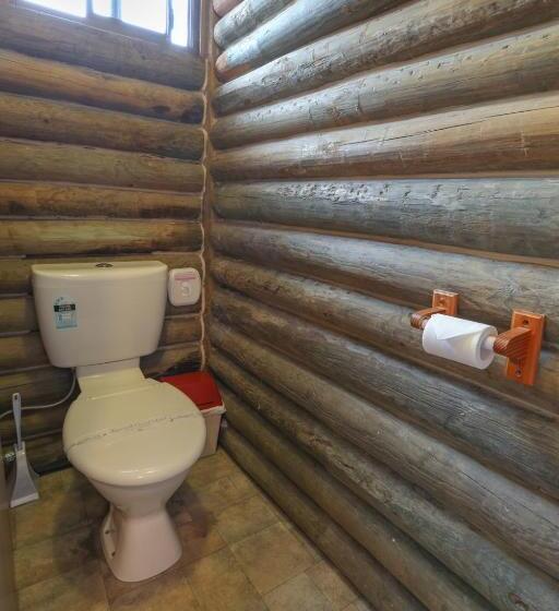 Хижина, Lazy Acre Log Cabins