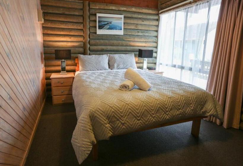 Хижина, Lazy Acre Log Cabins
