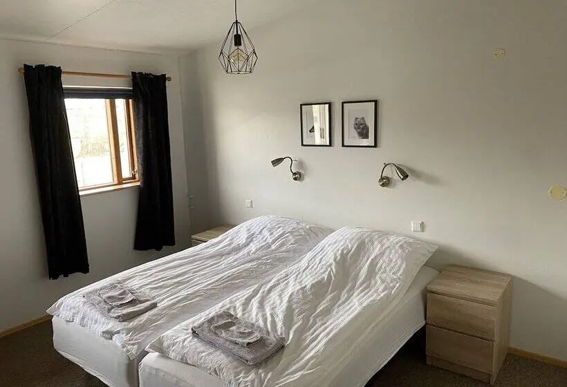 اتاق استاندارد با سرویس بهداشتی مشترک, Bakkaflöt Guesthouse