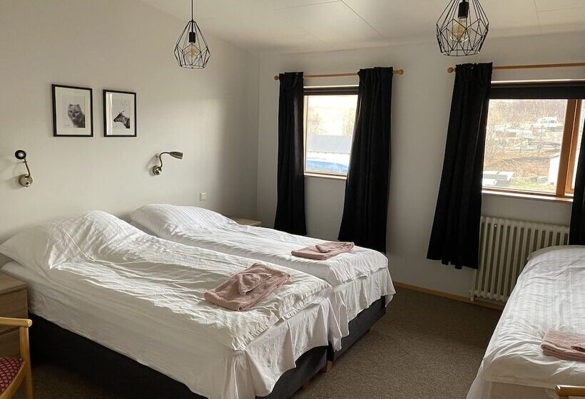 اتاق استاندارد سه تخته با سرویس بهداشتی مشترک, Bakkaflöt Guesthouse