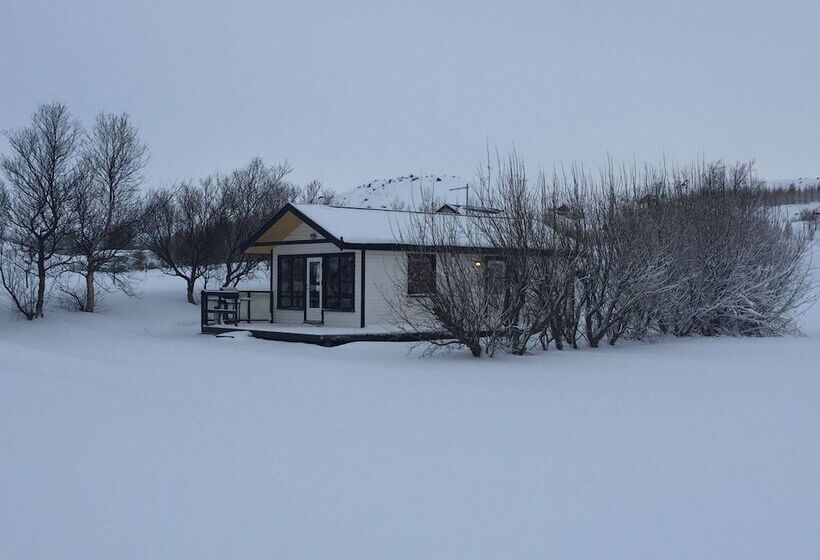 خانه 1 خوابه, Bakkaflöt Guesthouse
