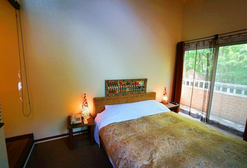 スーペリアールーム, Estivant Club