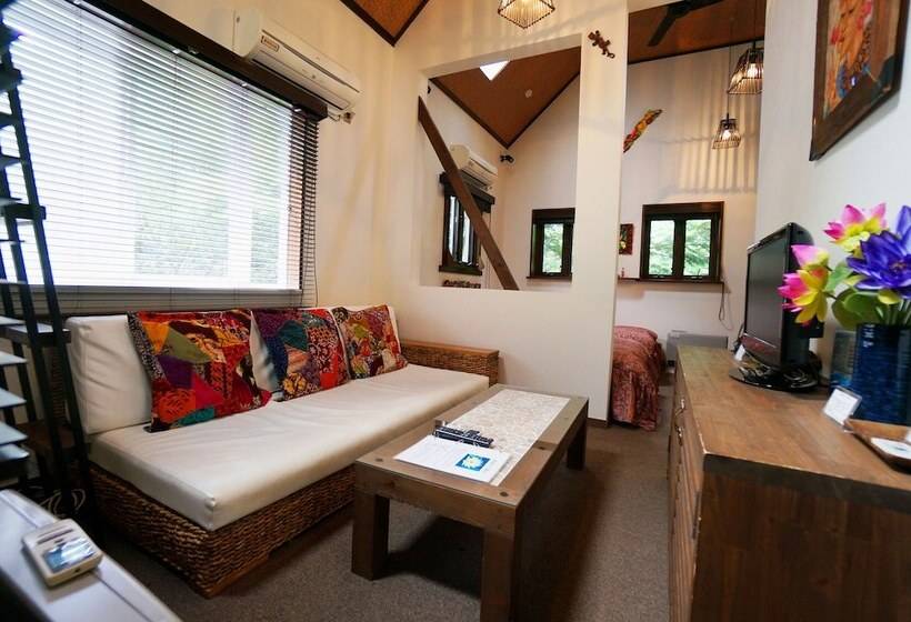 スーペリアールーム, Estivant Club