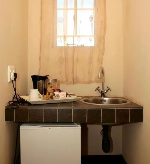 اتاق استاندارد, Hadassa Guest House