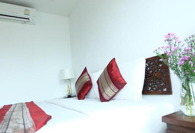 스탠다드 룸, Hugga Pai