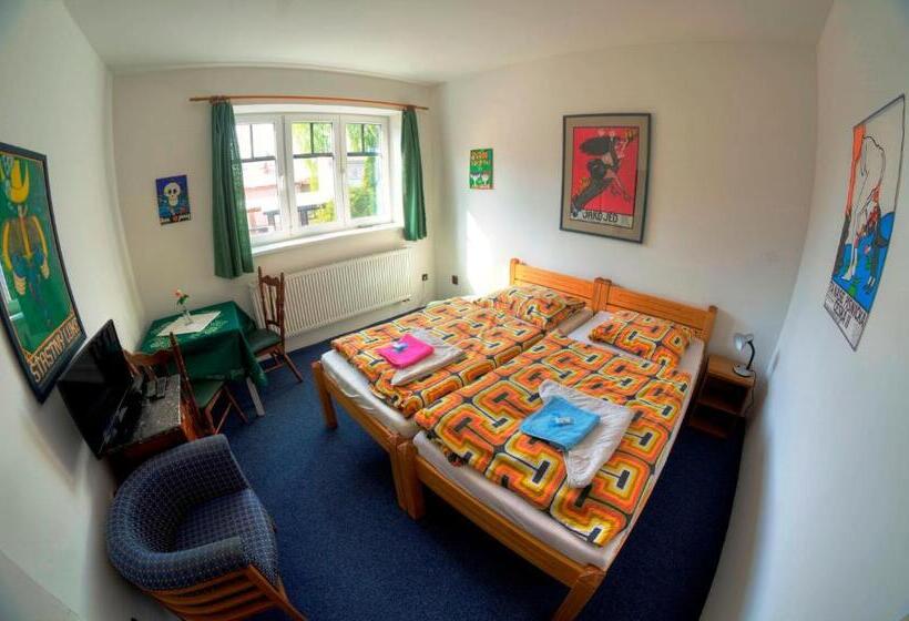 1ベッドルームアパートメント, Penzion Novopacké Sklepy