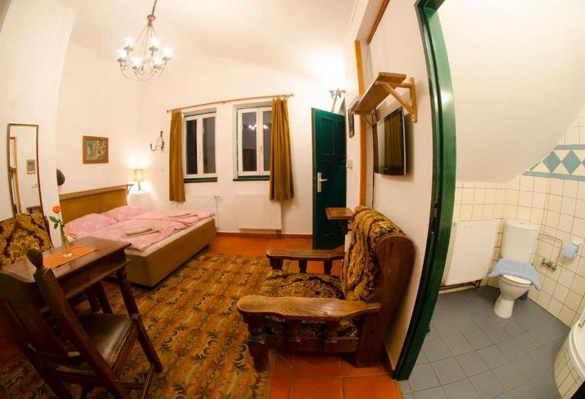 スタンダードトリプルルーム, Penzion Novopacké Sklepy