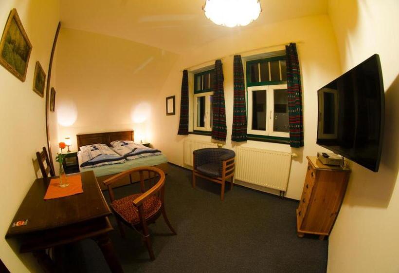 スタンダードトリプルルーム, Penzion Novopacké Sklepy