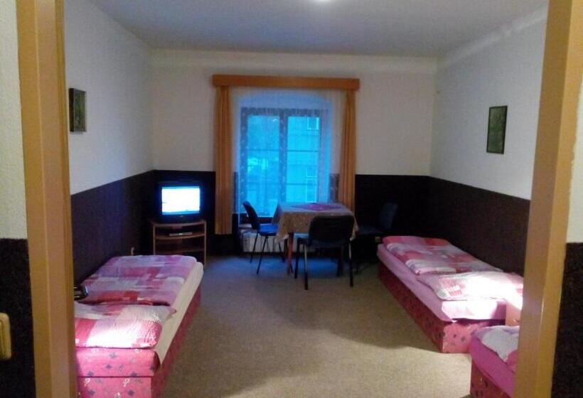 スタンダードトリプルルーム, Penzion Poprda