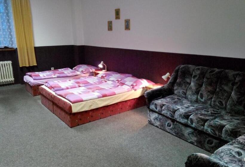 スタンダード４人部屋, Penzion Poprda