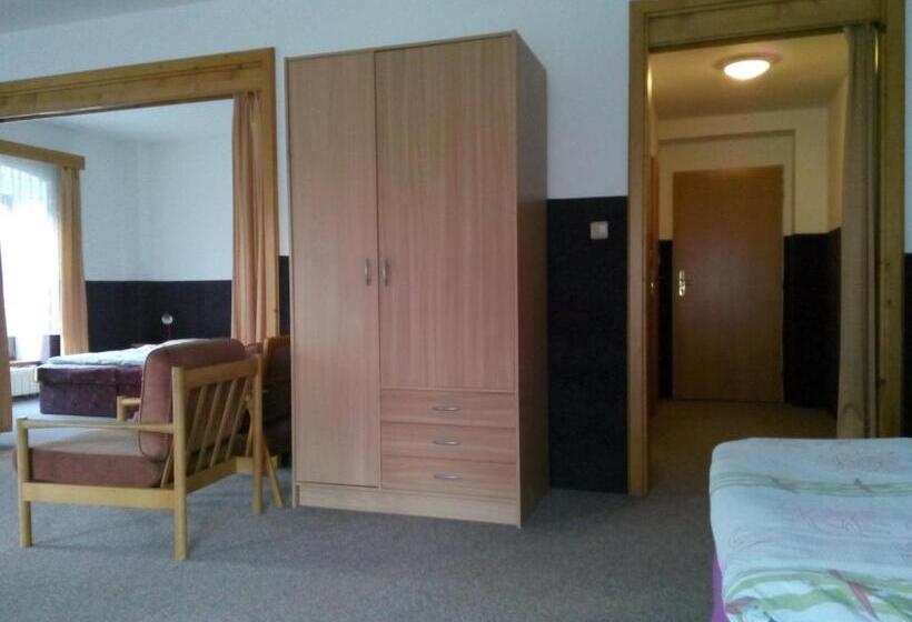 スタンダード４人部屋, Penzion Poprda