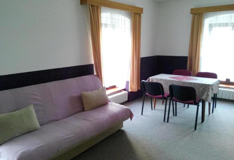 スタンダード４人部屋, Penzion Poprda