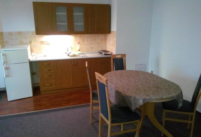 ２ベッドルームアパートメント, Penzion Poprda