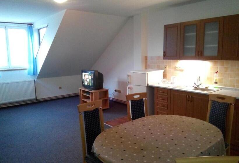 ２ベッドルームアパートメント, Penzion Poprda