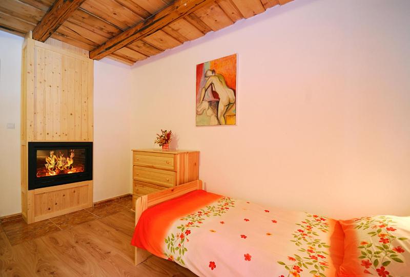 标准间, Privat Monika