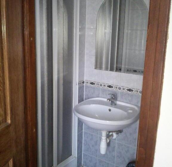 ベーシックルーム, Rózsakert Panzió