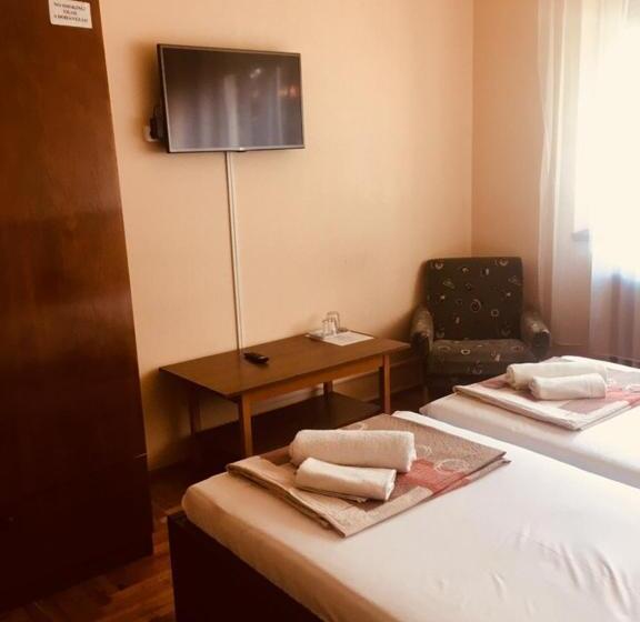 スタンダードルーム, Rózsakert Panzió