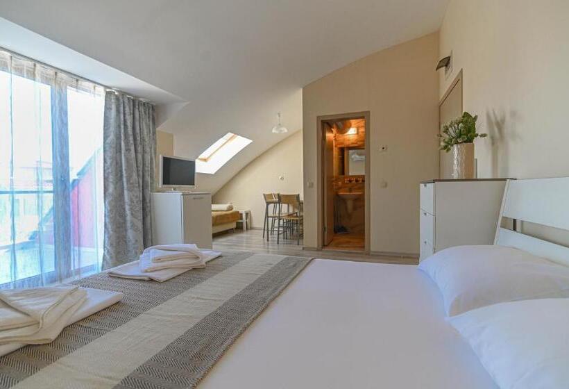 Семейный Номер, Apart Hotel Onegin