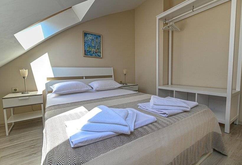 Апартаменты 2 Спальни, Apart Hotel Onegin