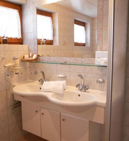 패밀리 룸, Eggerstüberl